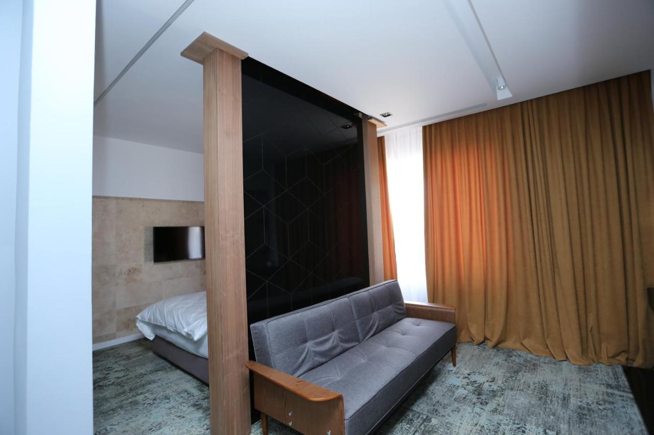 Valentino Rooms Focsani Exterior photo